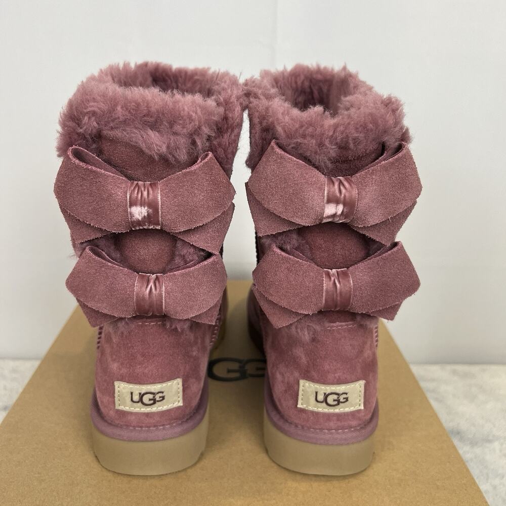 UGG BAILEY SUEDE BOW PLUM WINE WOMEN'S BOOTS SIZE US 8/UK 6 NEW IN BOX